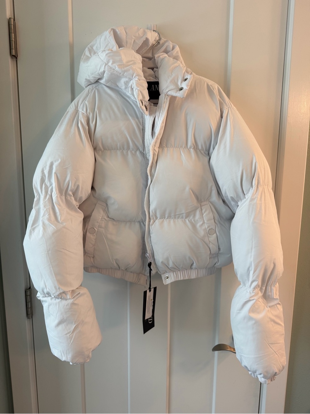 ANWND White Oversized Cropped Puffer Jacket Hooded Size Large NWT